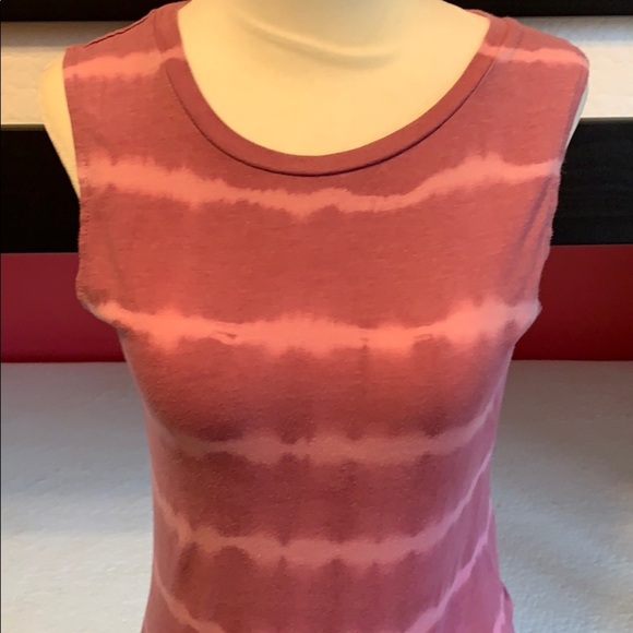 BILLABONG•TEE SHIRT - Picture 2 of 7